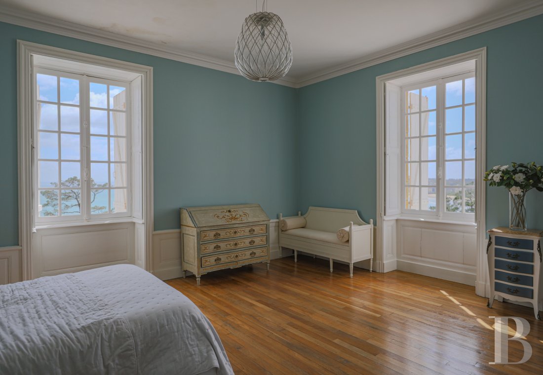 Dans le Finistère, sur la presqu’île de Crozon, un manoir du début du 19e siècle en belvédère sur la baie de Douarnenez - photo  n°23